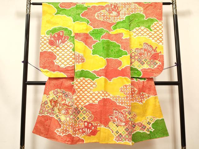 平和屋着物[]七五三　女の子　７歳　祝着　四つ身　長襦袢(無双仕立て・半衿刺繍)セット　駒刺繍　雲取り舞蝶華文　金彩　逸品　DABA3564ma