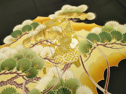 平和屋着物▼豪華黒留袖　刺繍　貝桶枝松文　金彩　正絹　逸品　DAAZ6833fe