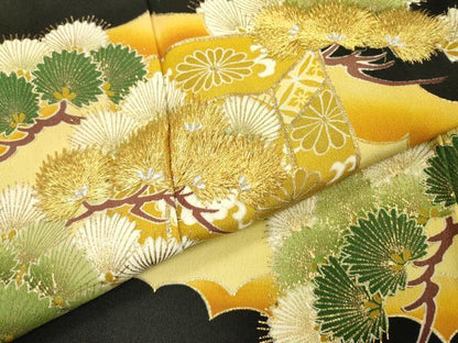 平和屋着物▼豪華黒留袖　刺繍　貝桶枝松文　金彩　正絹　逸品　DAAZ6833fe