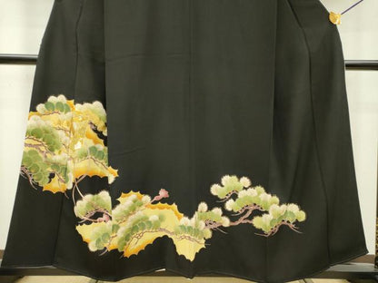 平和屋着物▼豪華黒留袖　刺繍　貝桶枝松文　金彩　正絹　逸品　DAAZ6833fe