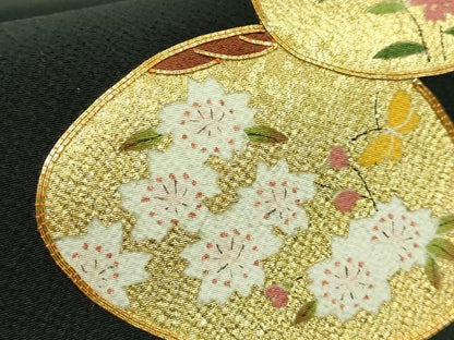 平和屋着物●極上　人形作家・ホリヒロシ　太鼓柄　京袋帯　駒刺繍　貝合せ花文　黒地　本金糸　逸品　DZAB3312kh6
