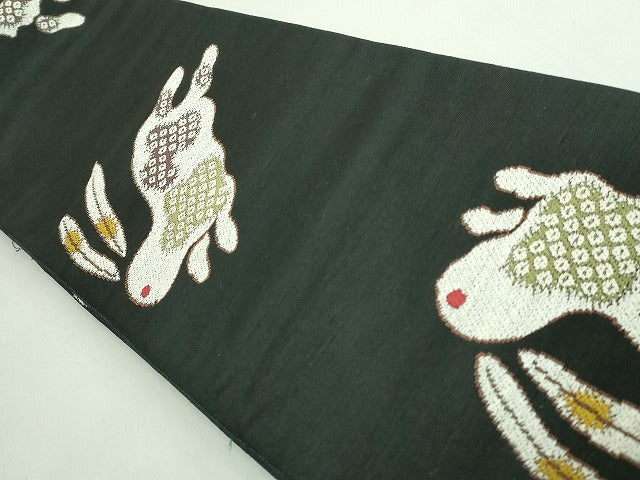 平和屋本店○極上 西陣 勝山織物謹製 両面 半幅帯 兎 うさぎ 舞花文