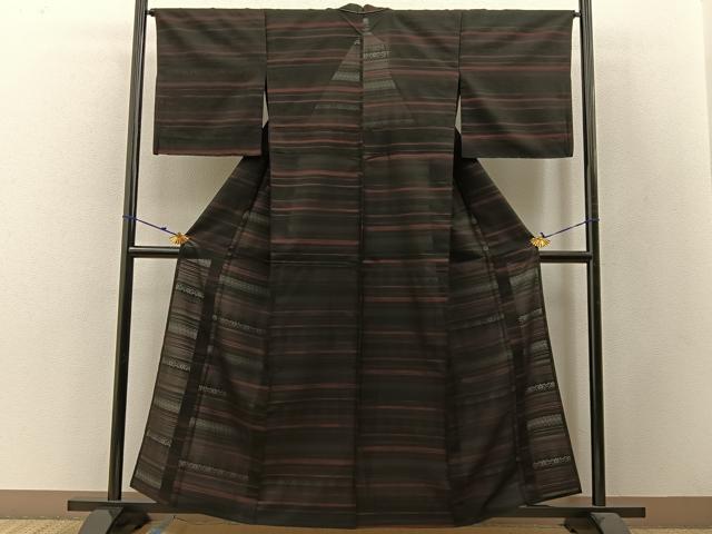 平和屋着物＊夏物 紗紬 横段花文 黒地 正絹 逸品 未使用 BAAW5076hj