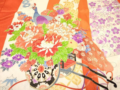 平和屋着物[]七五三　女の子　３歳　祝着　三つ身　孔雀花車文　金彩　逸品　DABA3682ma