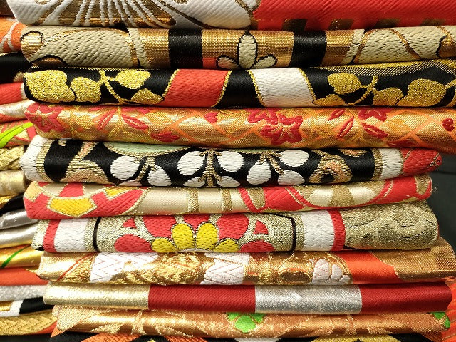 平和屋本店■子供帯 まとめて 35点 鳳凰 蝶 花柄 楽器 毬 アンティーク 金糸 など 着用可能多数 未使用品あり se3878