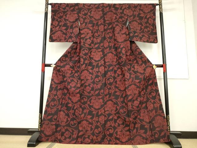 平和屋着物●上質な小紋　紬地　花唐草文　黒地　正絹　逸品　AABF1768ck
