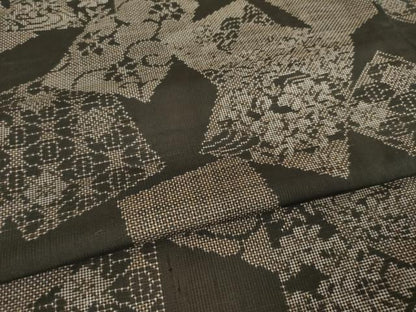 平和屋着物●本場大島紬　一元7マルキ　色紙重ね花文　正絹　逸品　未使用　AABF1805ck
