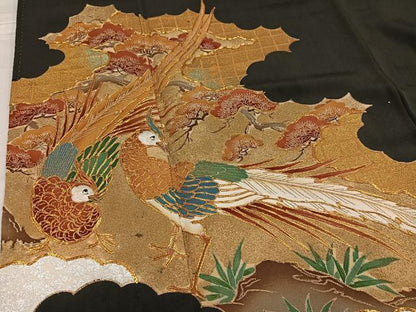 平和屋着物■豪華黒留袖　駒刺繍　尾長鳥　草花　金銀彩　正絹　逸品　AABF3884ph