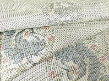 平和屋着物●本場大島紬 白大島 7マルキ 鳳凰花文 総絣 正絹 逸品 未使用 DABA4565az