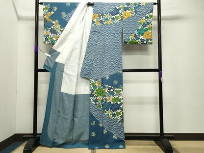 平和屋着物●江戸紅型　五味桂子　訪問着　型染め　舞花文　鬼しぼ縮緬　正絹　逸品　CABB0381gh