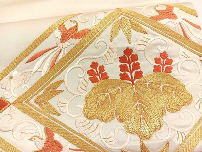 平和屋着物▼太鼓柄袋帯 総刺繍 駒刺繍 菱天井飛鳥花文 金糸 引箔 正絹 逸品 BAAW4398hv