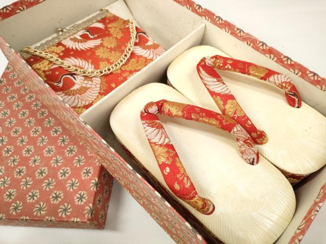 平和屋着物●和装小物　七五三 女の子　ぽっくり下駄・バッグセット　こっぽり・おこぼ下駄　丸鶴花松文　金糸　箱付き　逸品　DABA7927zzz