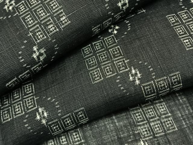 平和屋着物＊夏物　上布　幾何学文様　黒地　麻　逸品　AABF5801fy