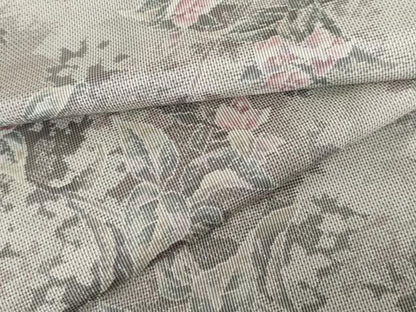 平和屋着物●本場大島紬　白大島　総絣　枝花文　正絹　逸品　AABF9090cs