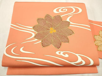 平和屋着物●塩瀬　九寸名古屋帯　駒刺繍　流水花文　金彩　正絹　逸品　CABD0697hy