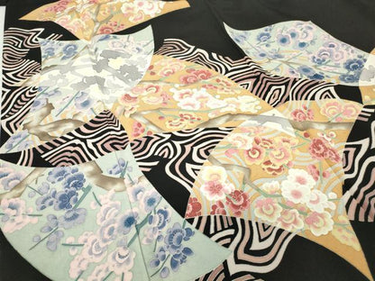 平和屋着物●本加賀友禅作家　梶山 伸　黒留袖　地紙吉祥花文　正絹　逸品　DABA4825az