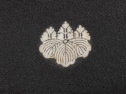 平和屋着物■豪華黒留袖　刺繍　飛鶴飾花文　金彩　正絹　逸品　BAAW4637hv