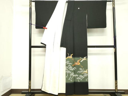 平和屋着物■豪華黒留袖　駒刺繍　飛鶴松文　暈し染め　金彩　正絹　逸品　DABC4683cd
