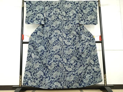 平和屋着物●浦野理一　小紋　本藍　更紗花唐草文　鬼しぼ縮緬　正絹　逸品　AABG0390cs