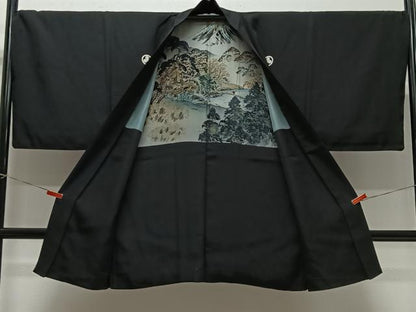 平和屋着物∞男性　長羽織　黒紋付　羽裏：風景文　正絹　逸品　CABC3181ua