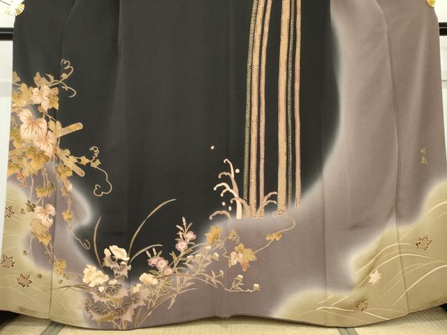 平和屋着物●訪問着 作家物 月亀 蔦の葉文 暈し染め 黒地 金彩 鬼しぼ縮緬 正絹 逸品 AABG2757cs