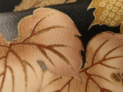 平和屋着物●訪問着 作家物 月亀 蔦の葉文 暈し染め 黒地 金彩 鬼しぼ縮緬 正絹 逸品 AABG2757cs