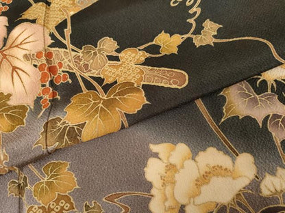 平和屋着物●訪問着 作家物 月亀 蔦の葉文 暈し染め 黒地 金彩 鬼しぼ縮緬 正絹 逸品 AABG2757cs