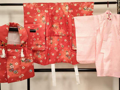 平和屋着物[]七五三　女の子　３歳　祝着　三つ身　長襦袢(単衣・半衿刺繍)・被布セット　鈴花文　暈し染め　金彩　DABA3970ma