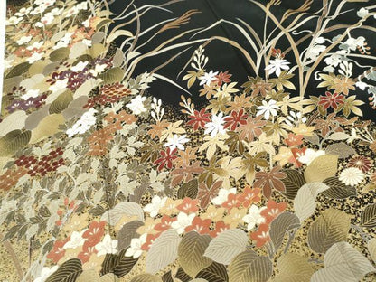平和屋着物●訪問着 友禅 駒刺繍 草花文 黒地 金彩 正絹 逸品 AABG3487cs