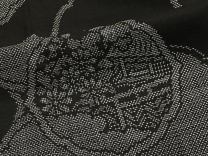 平和屋着物∞道中着　本場大島紬　7マルキ　絵皿花文　ロング丈　正絹　逸品　未使用　CABD4496ua