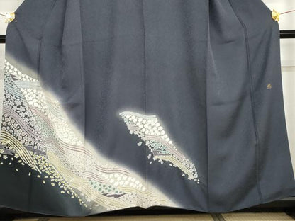 平和屋着物●訪問着　作家物　中国三大刺繍　相良刺繍　襲絞り　流水花文　暈し染め　さが美扱い　正絹　逸品　AABG3568cs