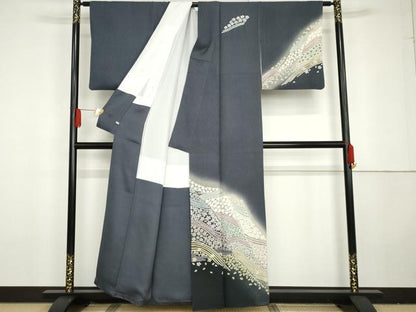 平和屋着物●訪問着　作家物　中国三大刺繍　相良刺繍　襲絞り　流水花文　暈し染め　さが美扱い　正絹　逸品　AABG3568cs