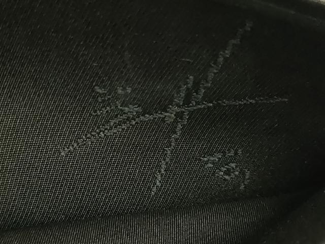 平和屋着物●極上　世界的人形師　辻村寿三郎　ジュサブロー　六通柄袋帯　南天枝葉文　濃い蝋色地　金糸　逸品　DZAB5312kh6
