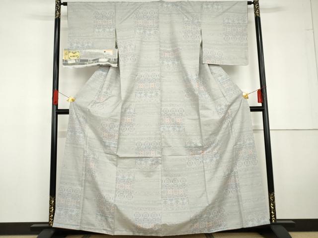 平和屋着物●本場大島紬　白大島　カタス9マルキ　正倉院花唐草文　証紙付き　正絹　逸品　未使用　AABG5374cs