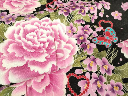 平和屋着物●豪華振袖　作家物　ハート　舞蝶花文　黒地　銀通し地　正絹　逸品　DABC3243az