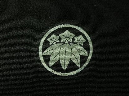 平和屋着物■豪華黒留袖　駒刺繍　松葉文　正絹　逸品　CABD6858xe