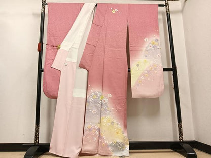 平和屋着物●豪華振袖　駒刺繍　重ね山桜文　暈し染め　金通し地　正絹　逸品　AABG7342ph