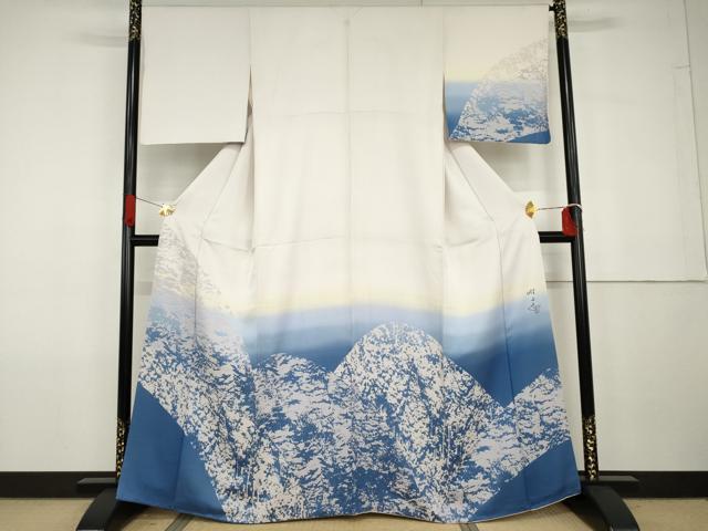 平和屋着物●日展作家　山本唯与志　レリーフ染　訪問着　重ね山文　暈し染め　正絹　逸品　AABG7896cs