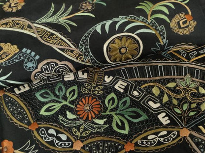 平和屋着物●総刺繍　訪問着　紬地　中国三大刺繍　スワトウ刺繍　汕頭刺繍　相良刺繍　吉祥花唐草文　黒地　金糸　正絹　逸品　AABG7918cs