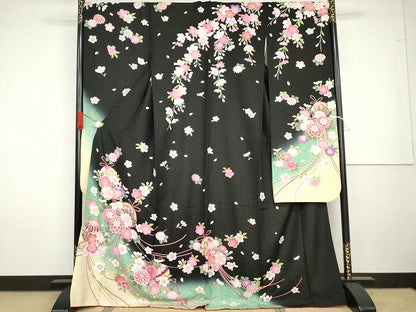 平和屋着物●豪華振袖　花毬文　暈し染め　黒地　金彩　金通し地　正絹　逸品　AABG7930cs