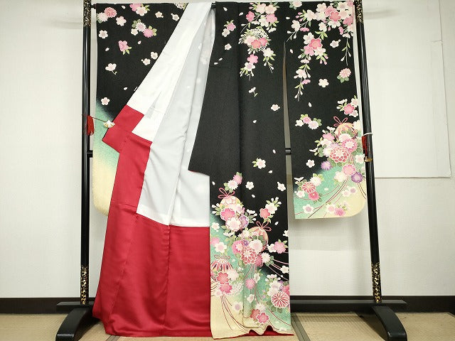 平和屋着物●豪華振袖　花毬文　暈し染め　黒地　金彩　金通し地　正絹　逸品　AABG7934cs