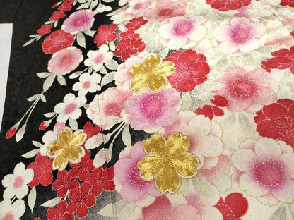 平和屋着物●豪華振袖　駒刺繍　枝垂れ花文　暈し染め　黒地　金彩　正絹　逸品　AABG7960cs