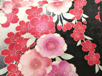 平和屋着物●豪華振袖　駒刺繍　枝垂れ花文　暈し染め　黒地　金彩　正絹　逸品　AABG7959cs