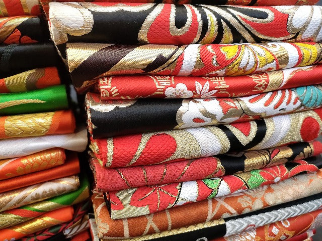 平和屋本店■子供帯 まとめて 35点 鳳凰 向かい鶴 孔雀 蝶 松竹梅 花柄 寿字 アンティーク 金糸 など 着用可能多数 未使用品あり ppp3510