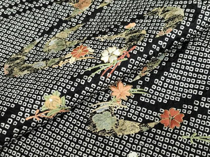 平和屋着物●訪問着　総絞り　駒刺繍　流水草花文　黒地　金彩　正絹　逸品　DABC2680ud