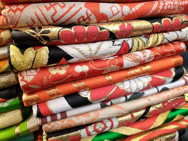 平和屋本店■子供帯 まとめて 35点 鳳凰 鶴 蝶 折り鶴 松竹梅 花柄 七宝 アンティーク 金銀糸 など 着用可能多数 未使用品あり ppp3516