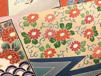 平和屋着物●豪華振袖　友禅　色紙草花文　金彩　正絹　逸品　AABG9563ph