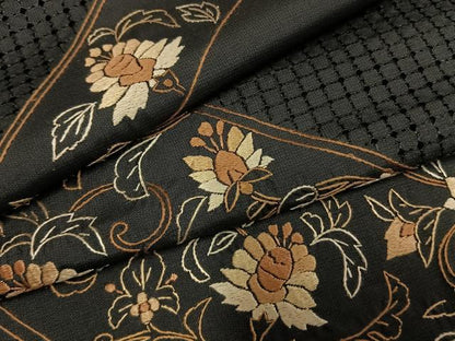 平和屋着物●訪問着　本場大島紬　染大島　総刺繍　花唐草文　黒地　正絹　逸品　AABG4725fy