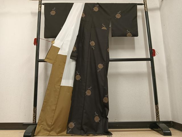 平和屋着物●本場大島紬　地空き　カタス9マルキ　雪輪蜻蛉　正絹　逸品　AABH0435ph