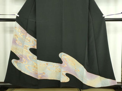 平和屋着物■豪華黒留袖　駒刺繍　流水文　暈し染め　正絹　逸品　DABD3214sf